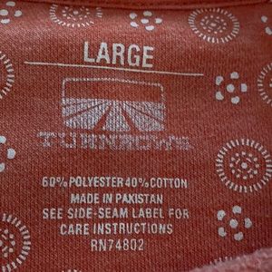 Smoke and pet free home. Lightweight tunic.  Worn few times.  Good condition